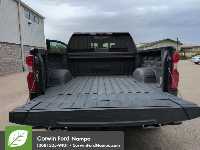 Used 2024 Black Chevrolet High Country image 28