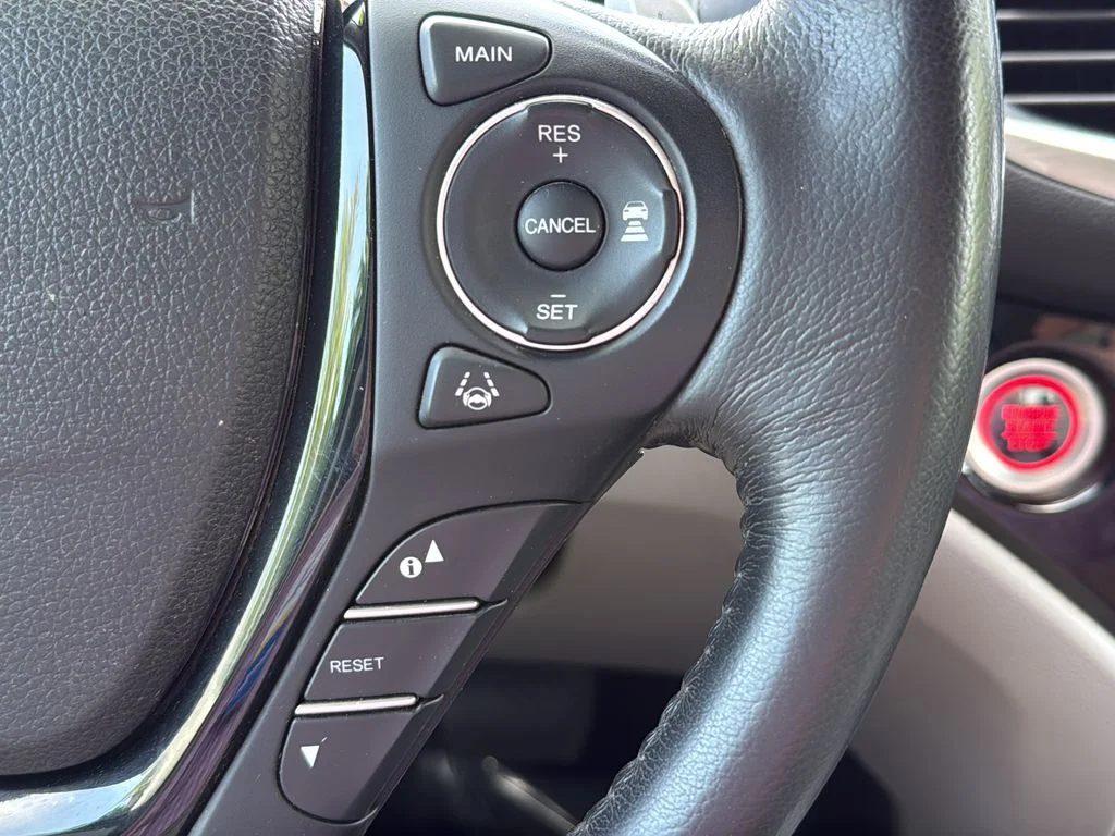 Used 2020 Blue Honda RTL-E image 18