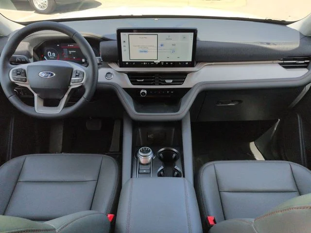 New 2026 Star White Metallic Tri-Coat Ford Active image 15