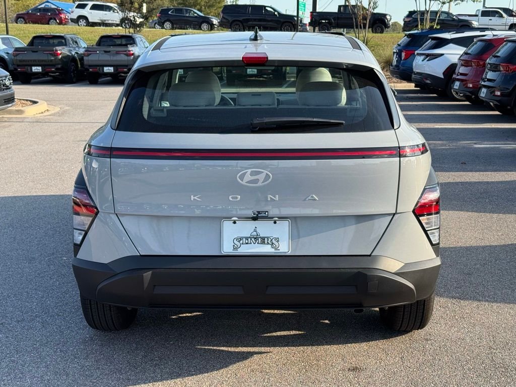 Used 2026 Gray Hyundai SE image 9