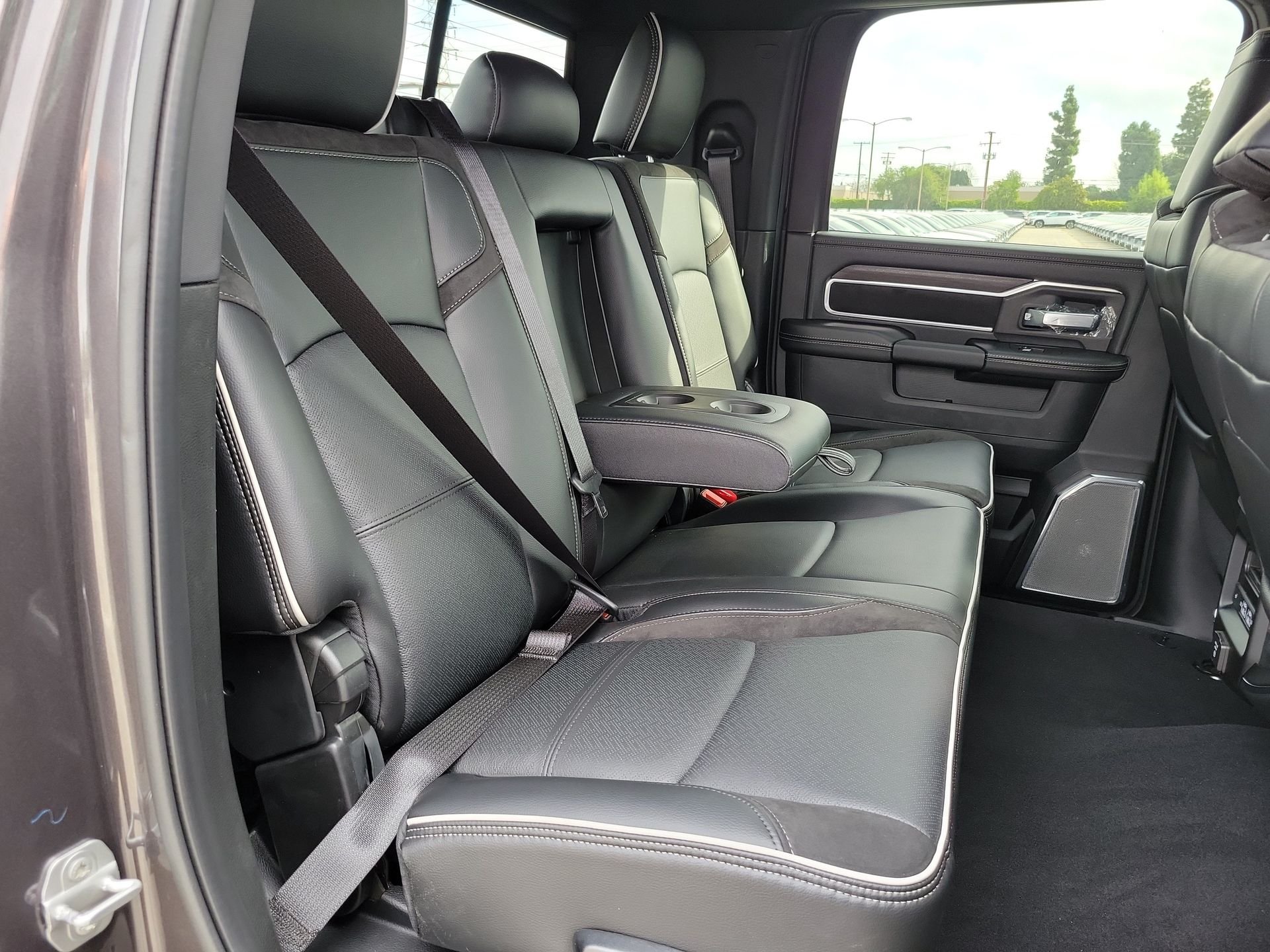2026 RAM 2500 Laramie - Photo 18