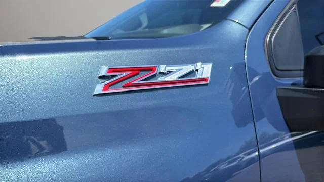 Used 2025 Lakeshore Blue Metallic Chevrolet LTZ image 40