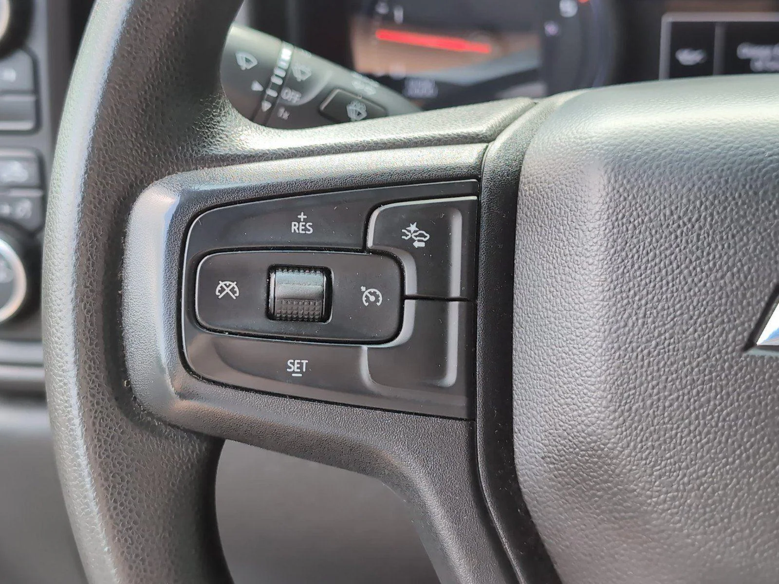 Used 2024 Summit White Chevrolet Custom image 28