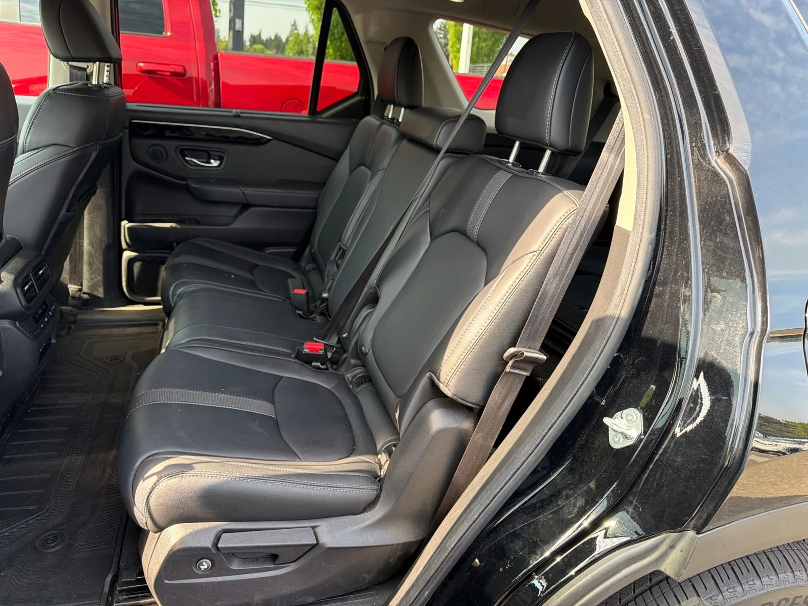 Used 2025 Crystal Black Pearl Honda Touring image 8