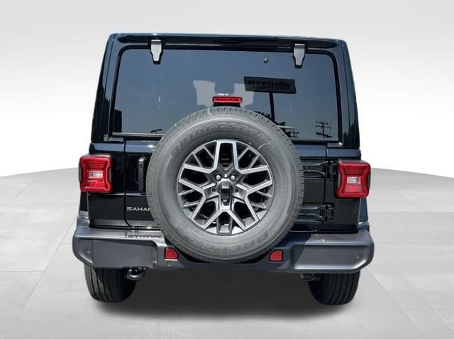2025 Jeep Wrangler 4-Door Sahara - Photo 5