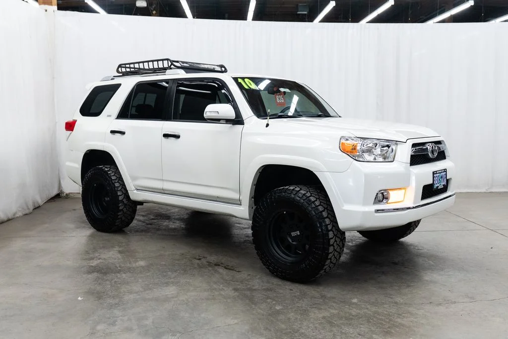 2010 Toyota 4Runner SR5 4x4 V6's photo