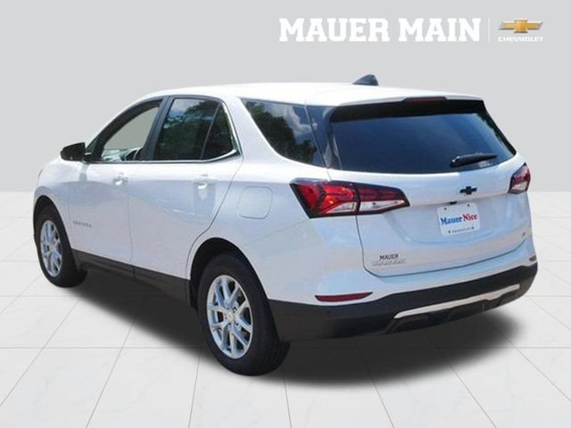 Certified Used 2024 Iridescent Pearl Tricoat Chevrolet LT image 5