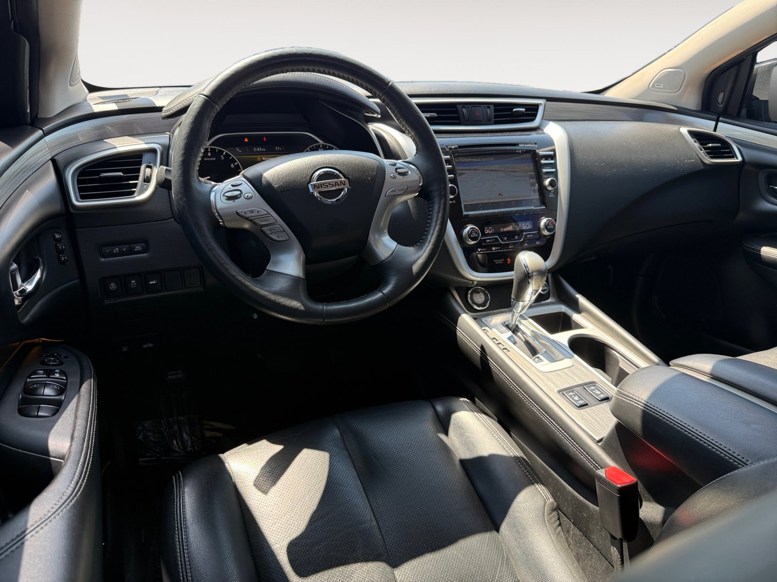 Used 2018 Gun Metallic Nissan SL image 15