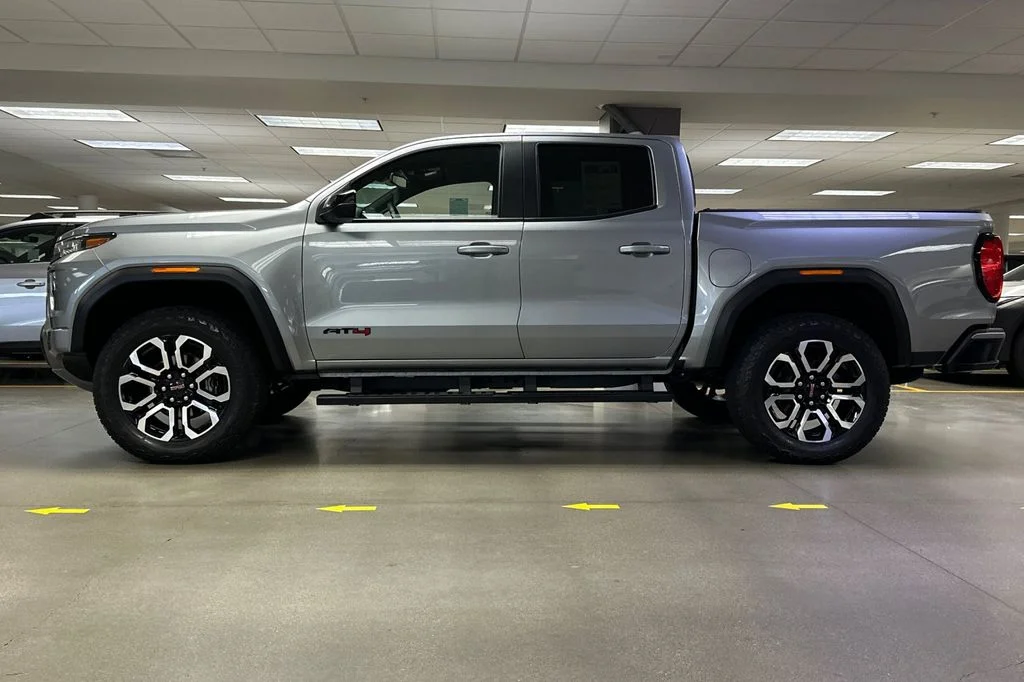 Used 2025 Silver GMC AT4 image 7