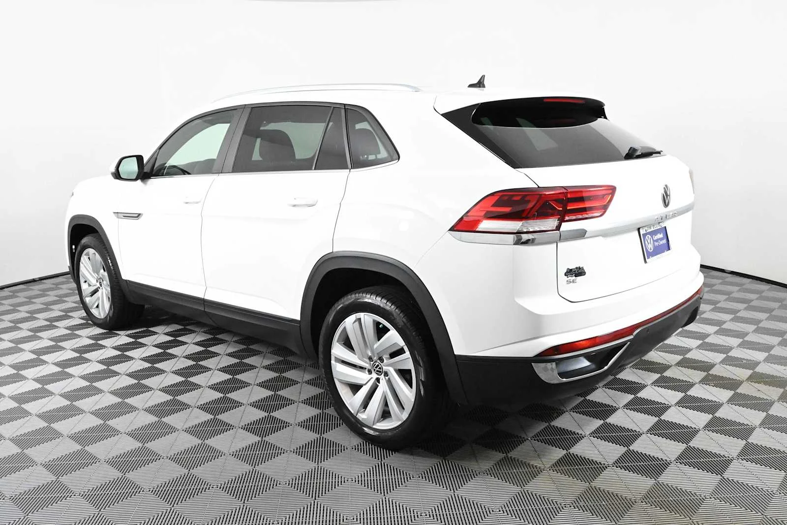Certified Used 2023 Pure White Volkswagen 2.0T SE w/Technology image 7