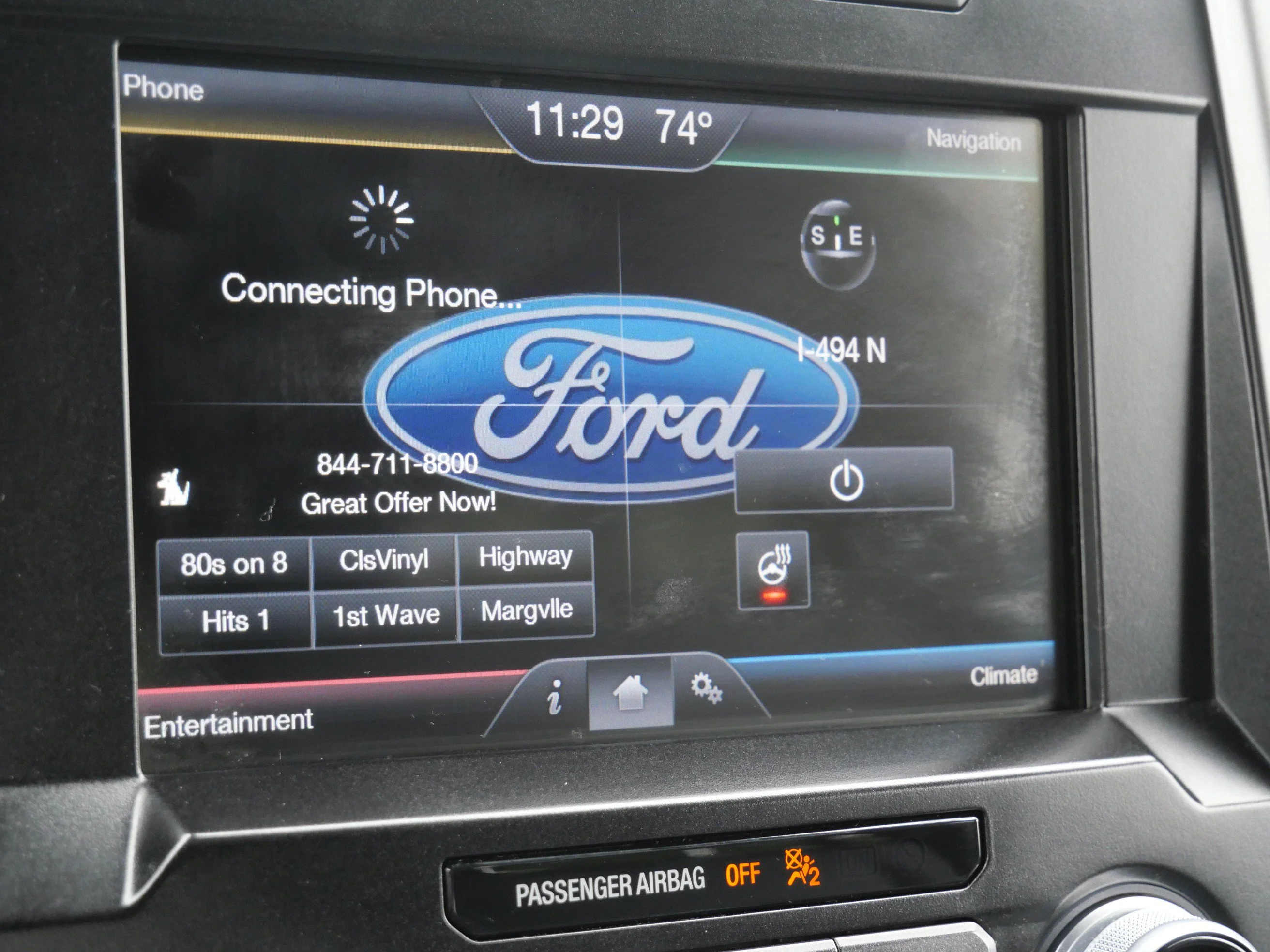 Used 2015 Magnetic Metallic Ford Lariat image 25