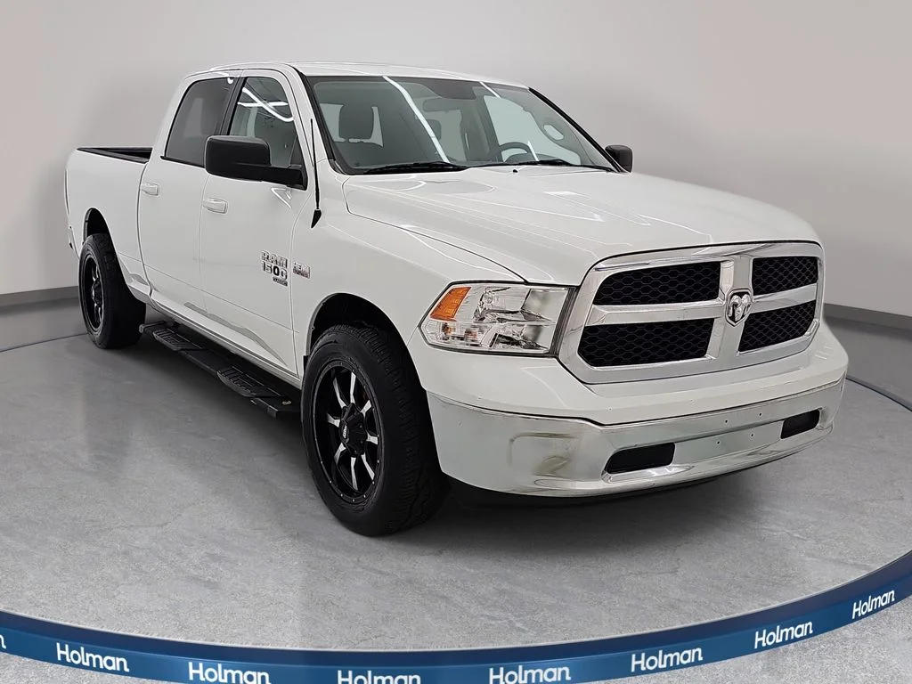 Used 2019 White Ram SLT image 3