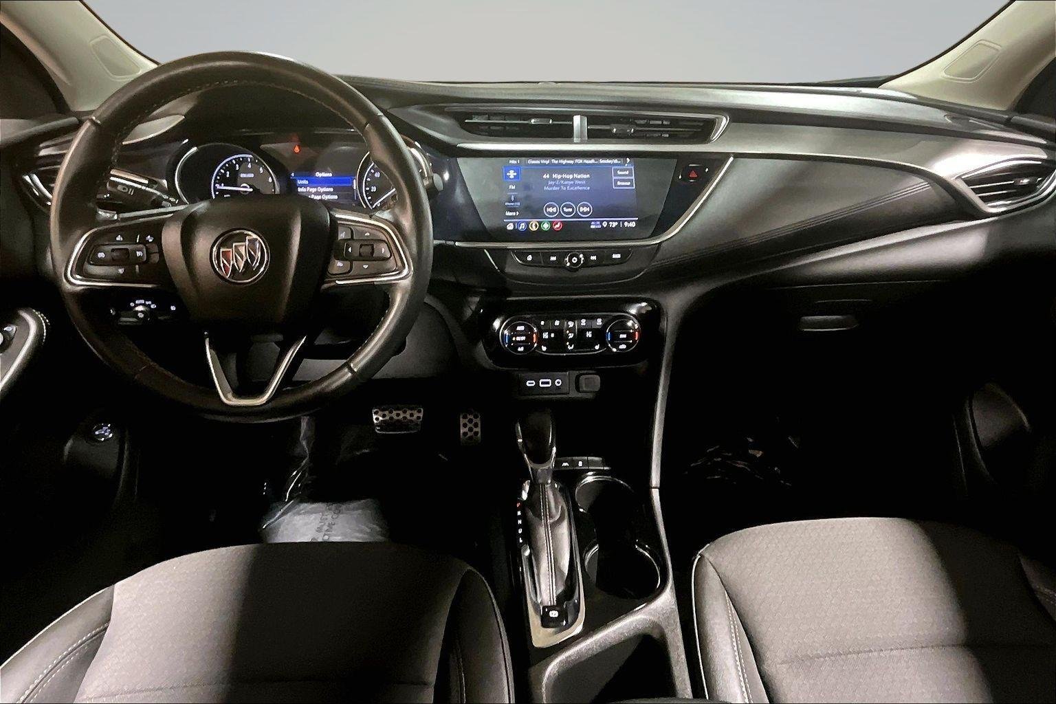 Used 2023 Cinnabar Metallic Buick Select image 17