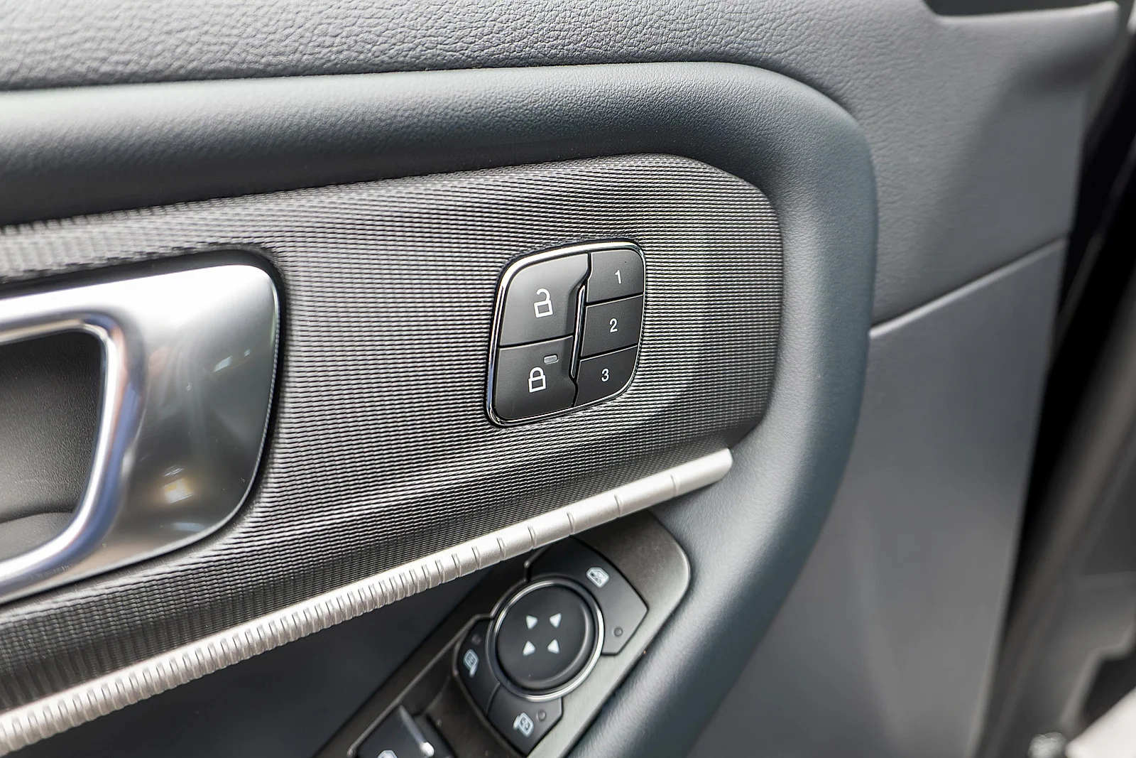 New 2026 Agate Black Metallic Ford Tremor® image 15