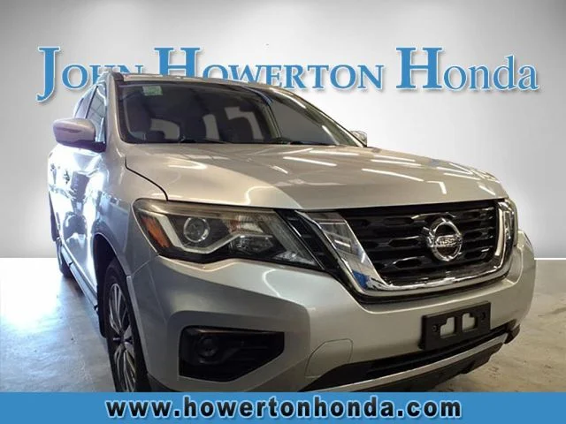 Used 2019 Silver Nissan S image 3