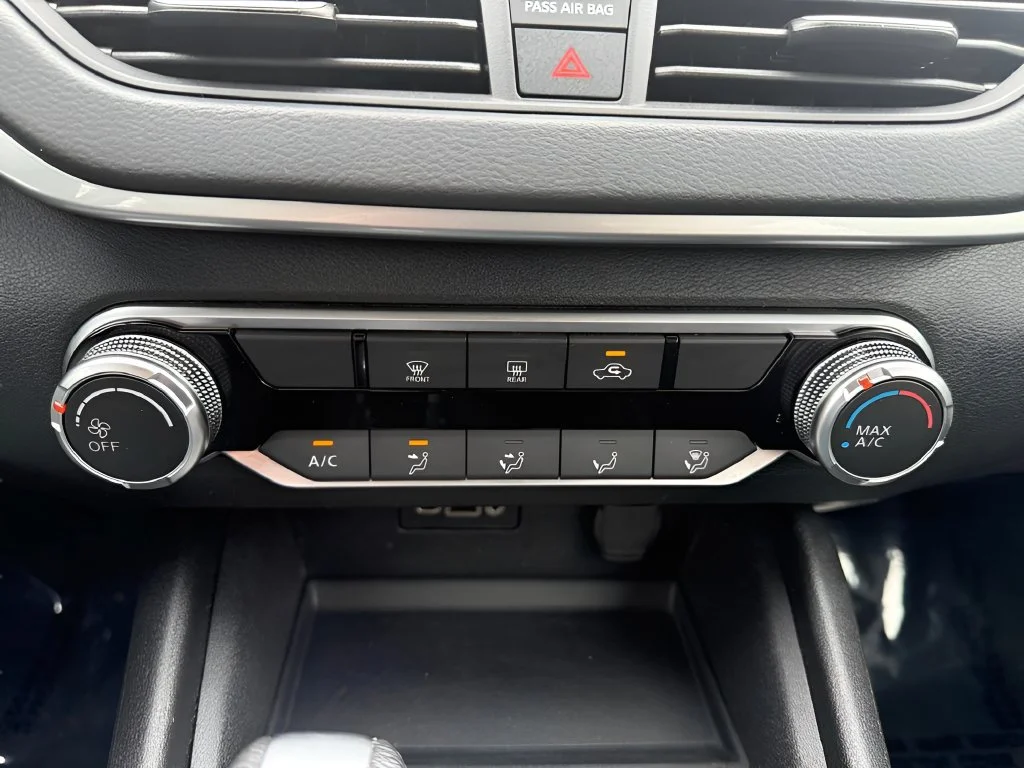 Used 2025 Black Nissan S image 20