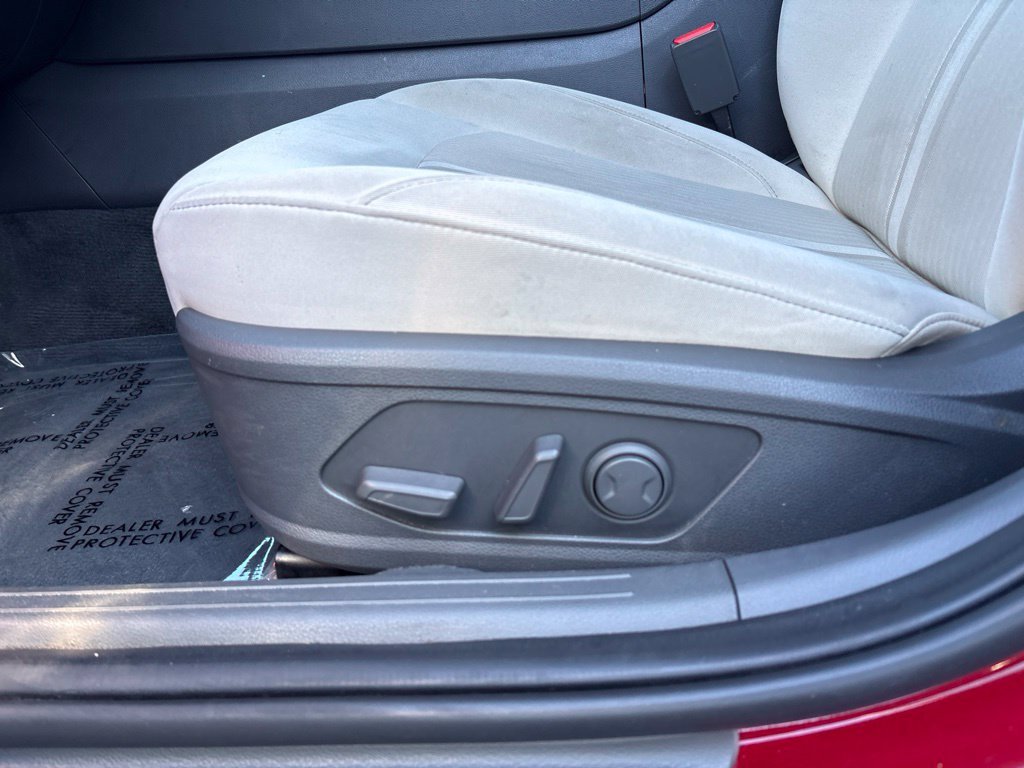 Used 2024 Red Hyundai SEL image 16