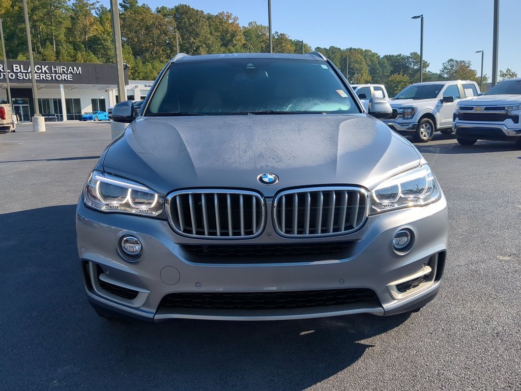 Used 2018 Silver BMW xDrive50i image 2