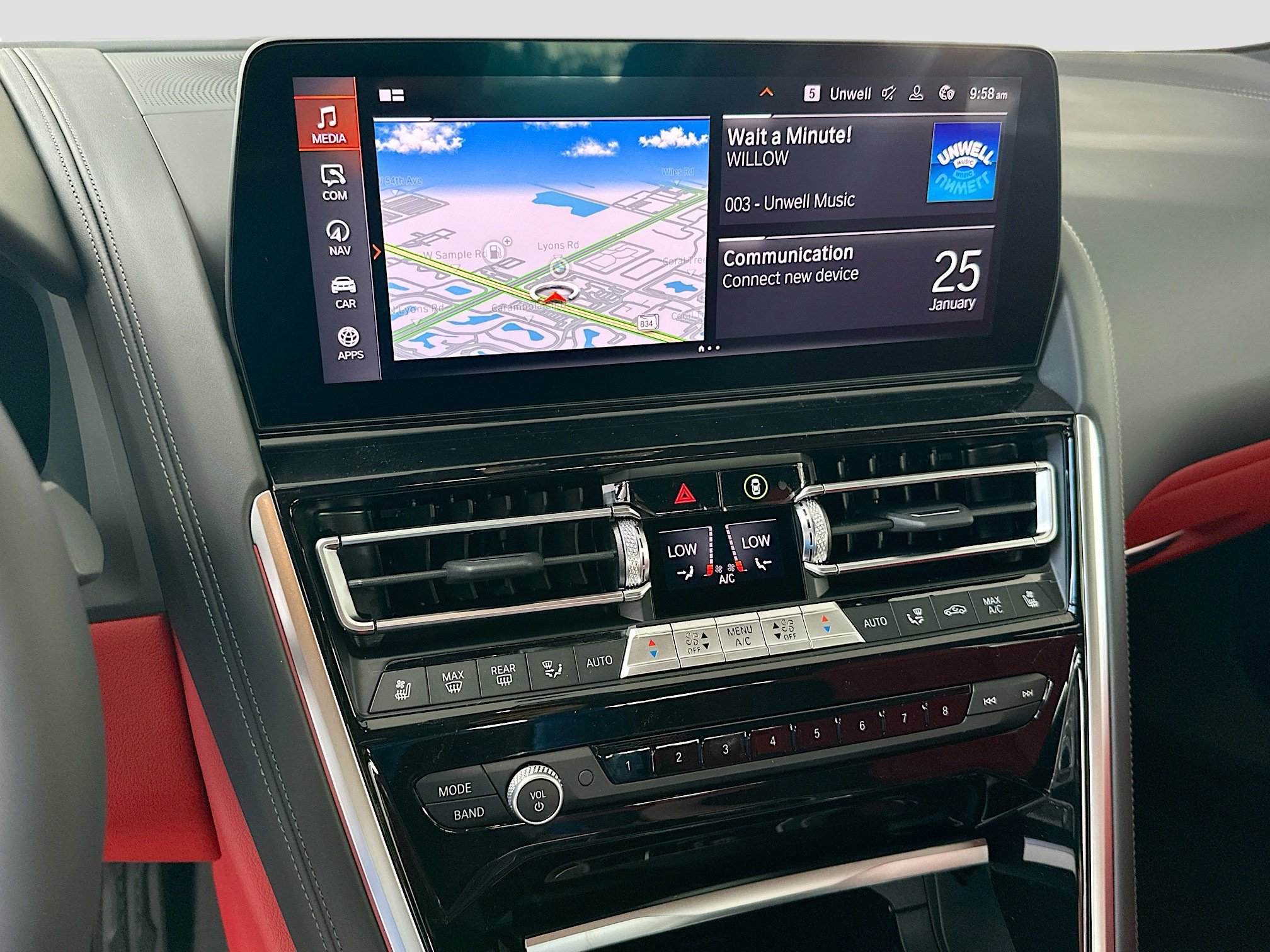 2026 BMW 8 Series 840i - Photo 10