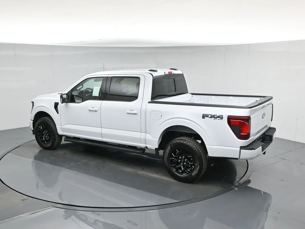 New 2026 Oxford White Ford XLT image 43