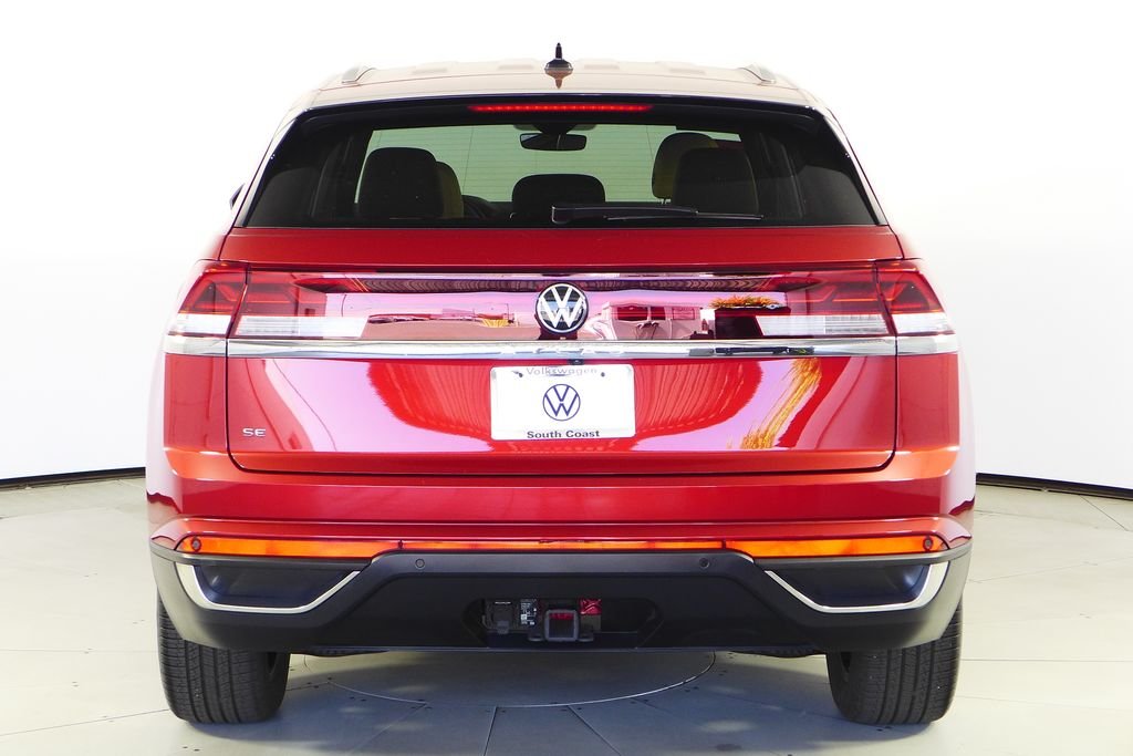 Certified Used 2025 Blue Volkswagen 2.0T SE w/Technology image 8