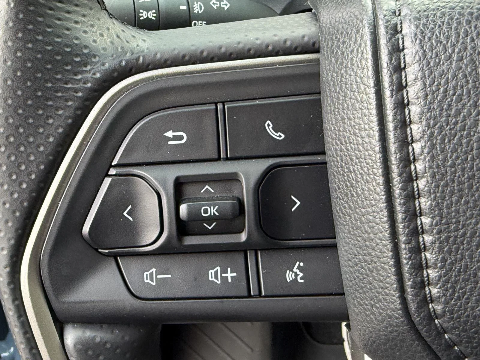 Used 2025 Heritage Blue Toyota SR5 image 24