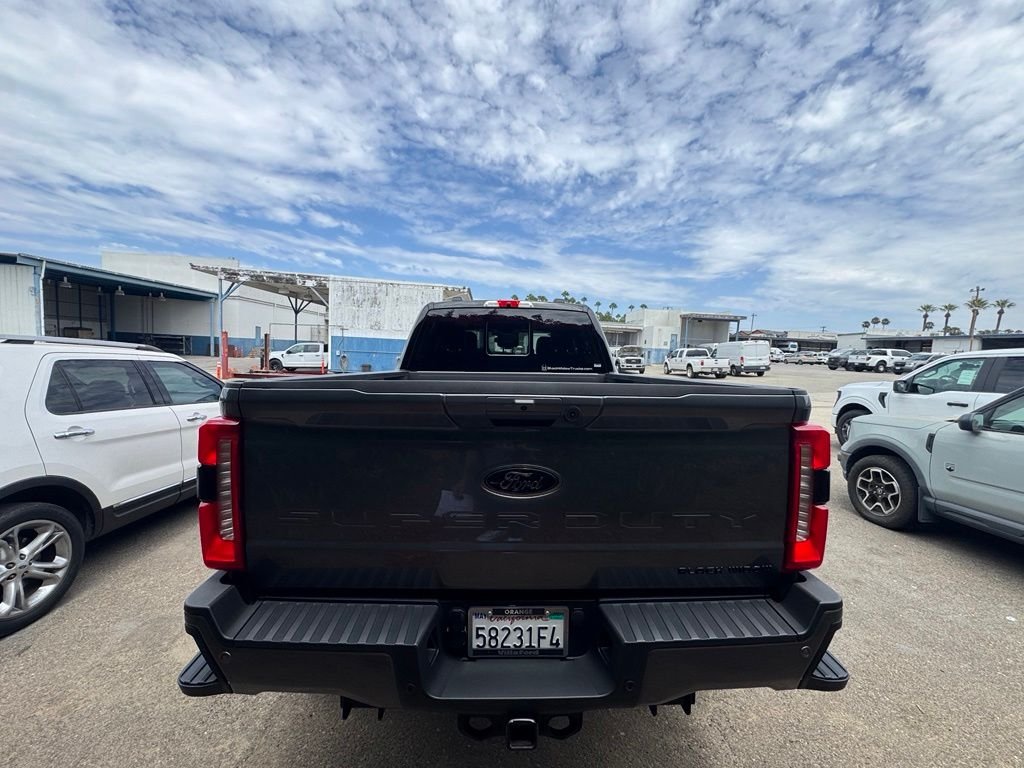 Used 2024 Gray Metallic Ford Lariat image 5