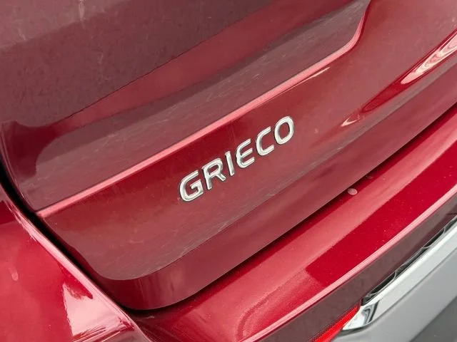 Used 2023 Red Jeep Laredo 4x2 image 15