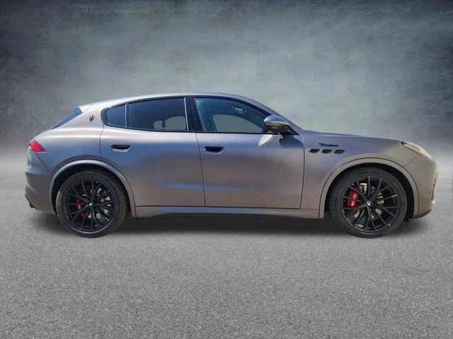 2026 Maserati Grecale Modena V6 - Photo 8