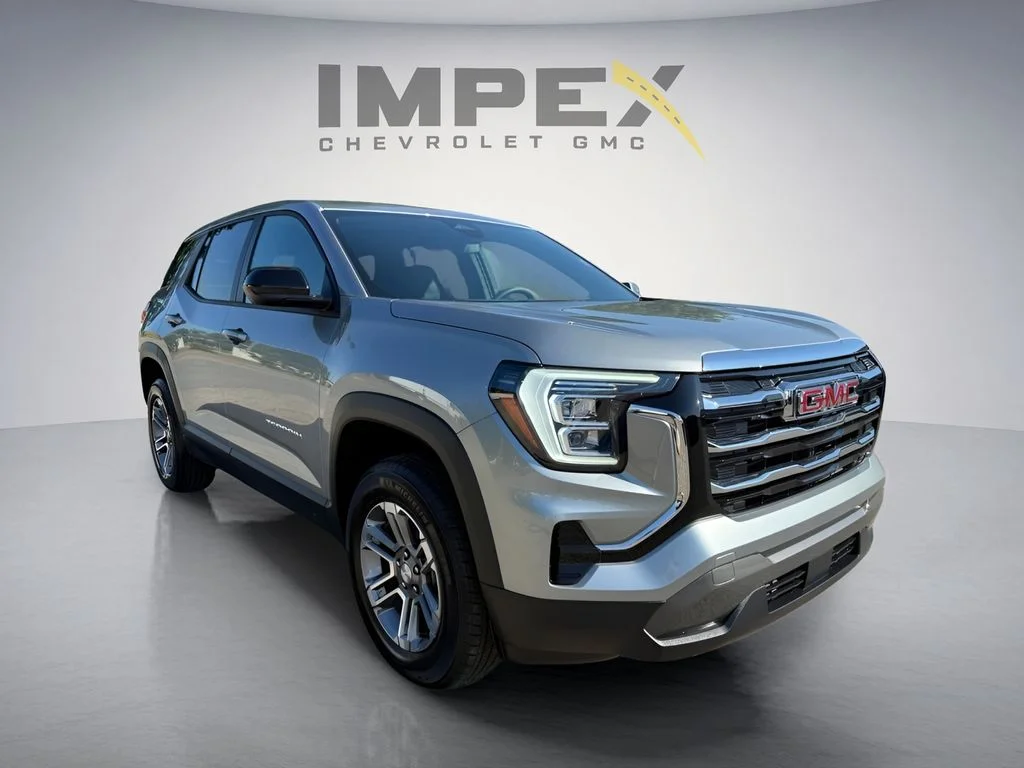 Used 2026 Silver GMC Elevation image 7
