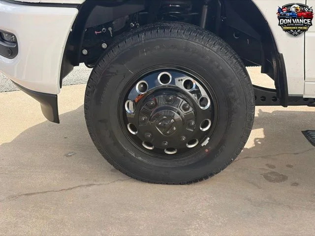 2026 RAM 3500 Laramie - Photo 25
