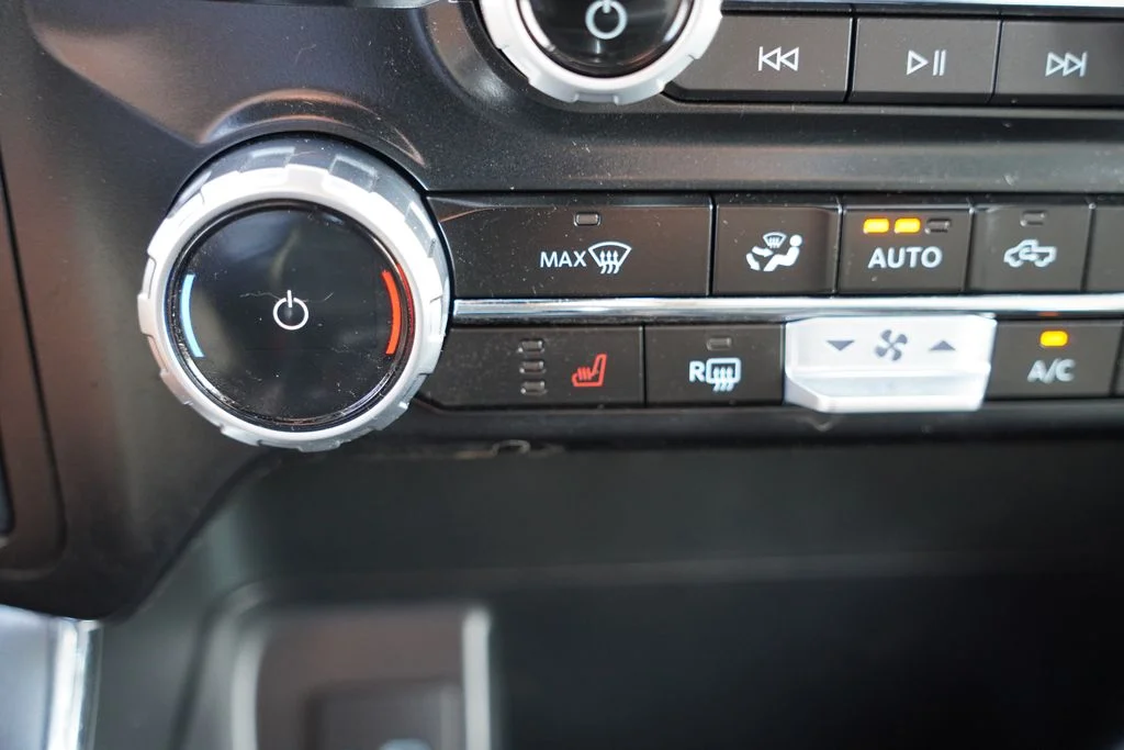 Used 2023 Black Ford XLT image 27