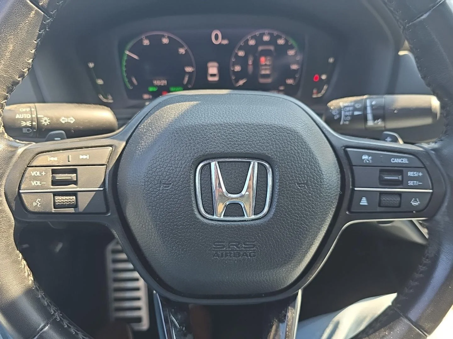 Used 2023 Still Night Pearl Honda Sport image 11