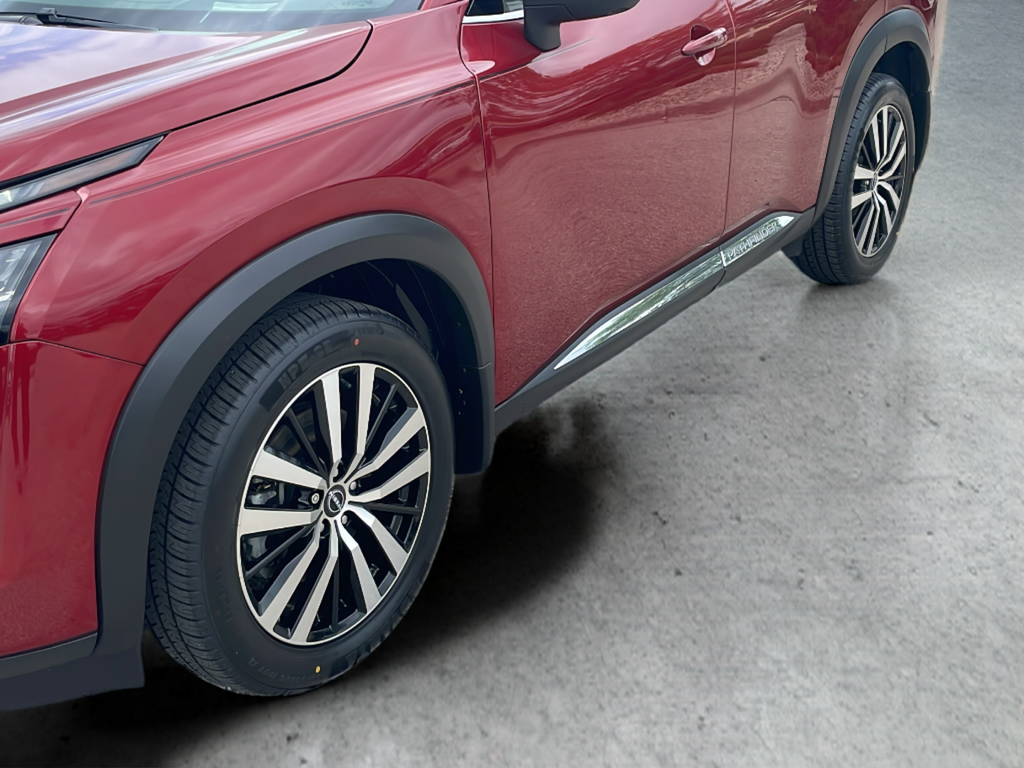 Used 2023 Red Nissan Platinum image 42