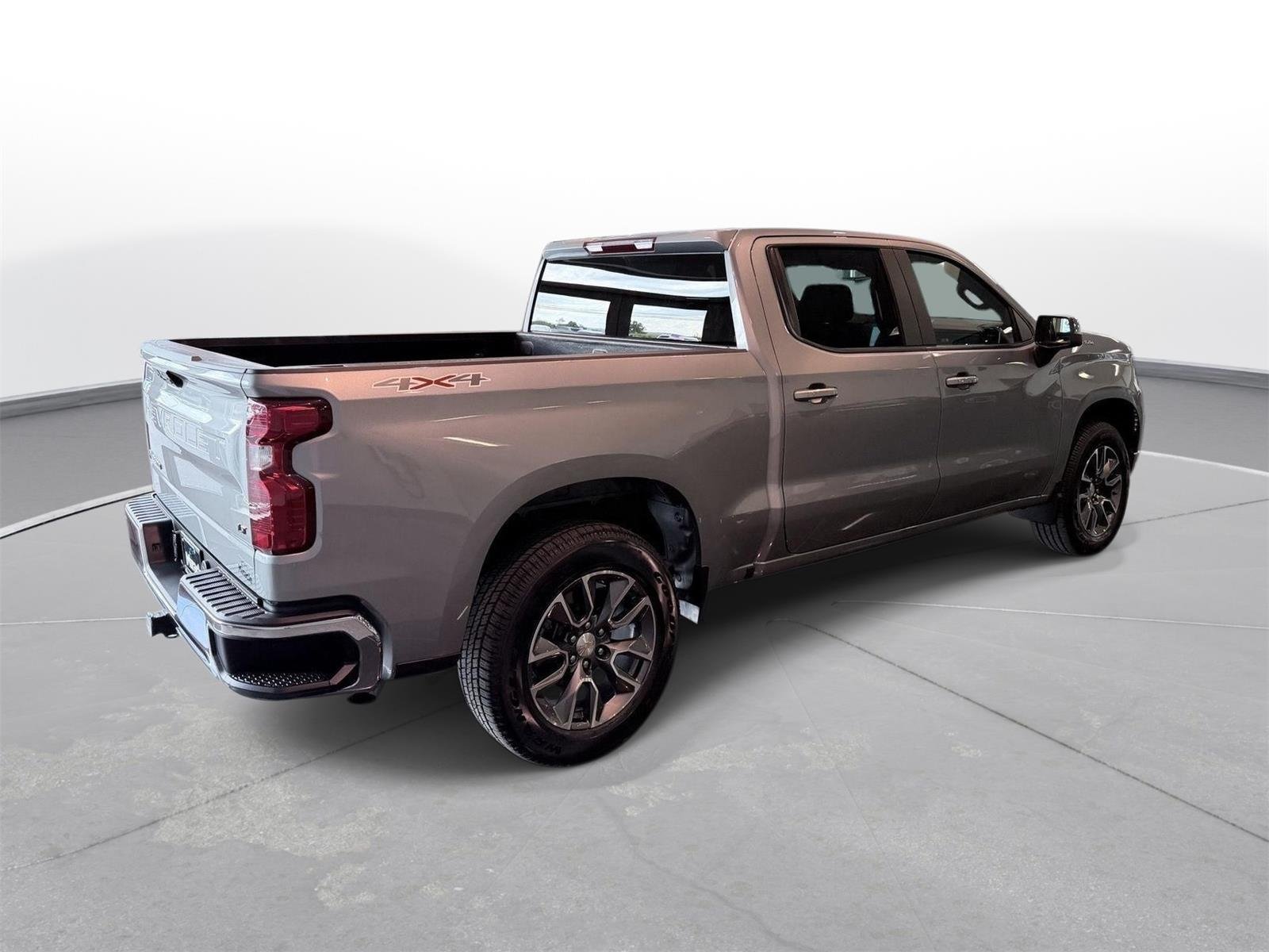 2024 Chevrolet Silverado 1500 LT - Photo 10