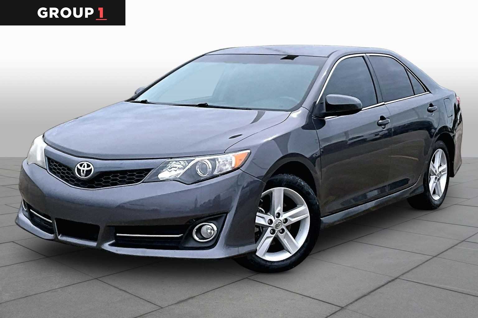 2012 Toyota Camry's photo