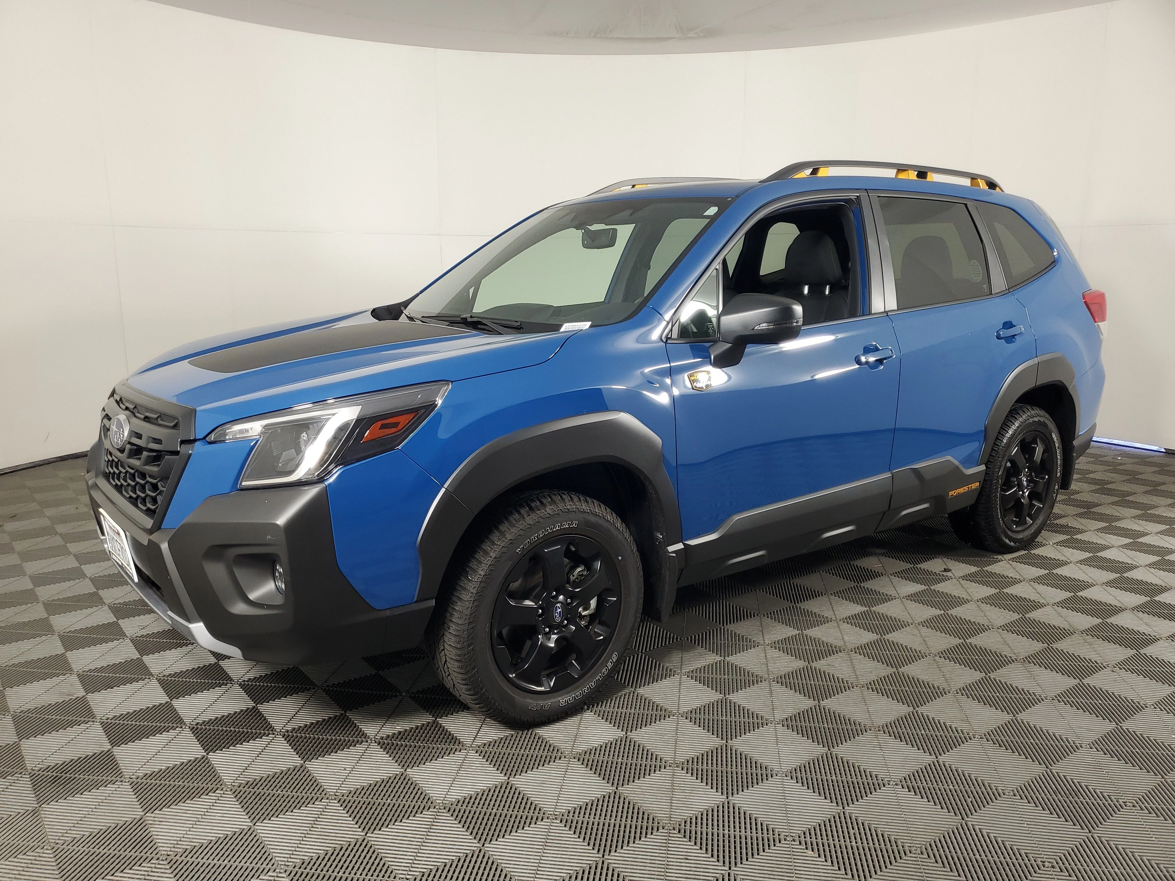 Certified Used 2025 Geyser Blue Subaru Wilderness image 8
