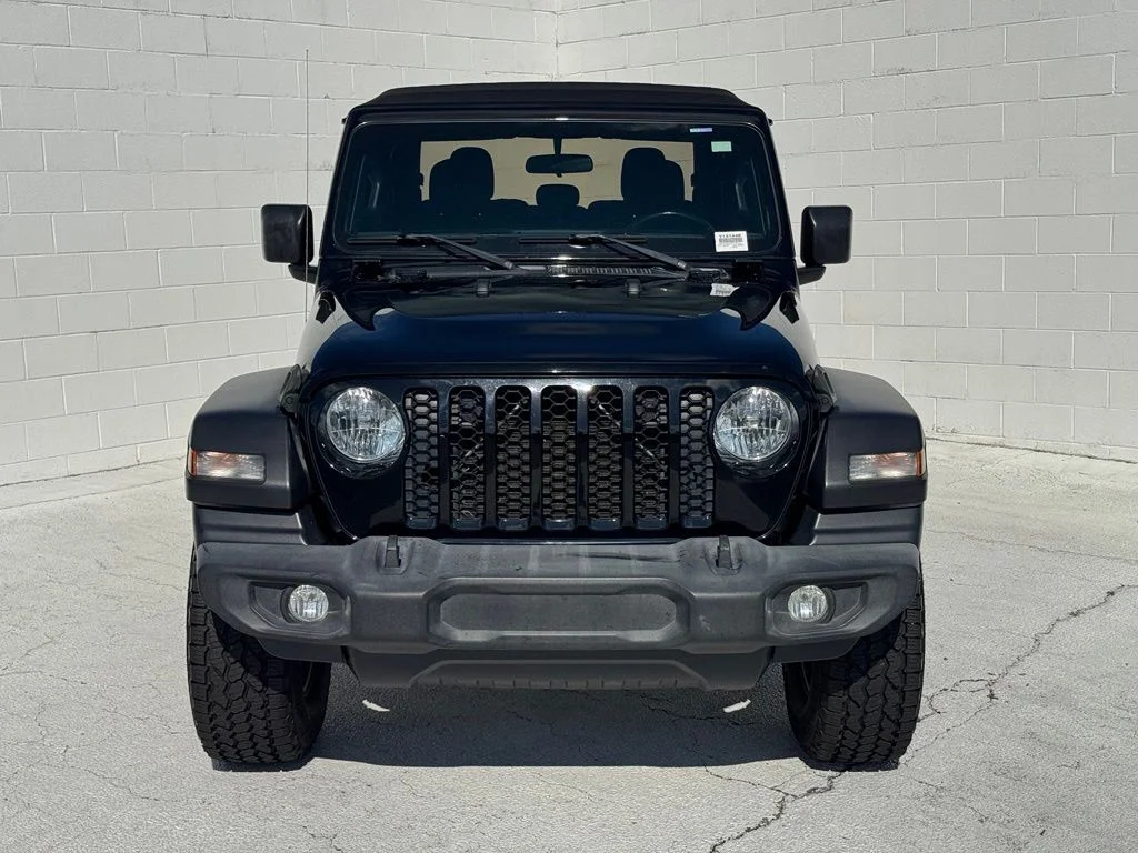 Used 2020 Black Jeep Sport image 7