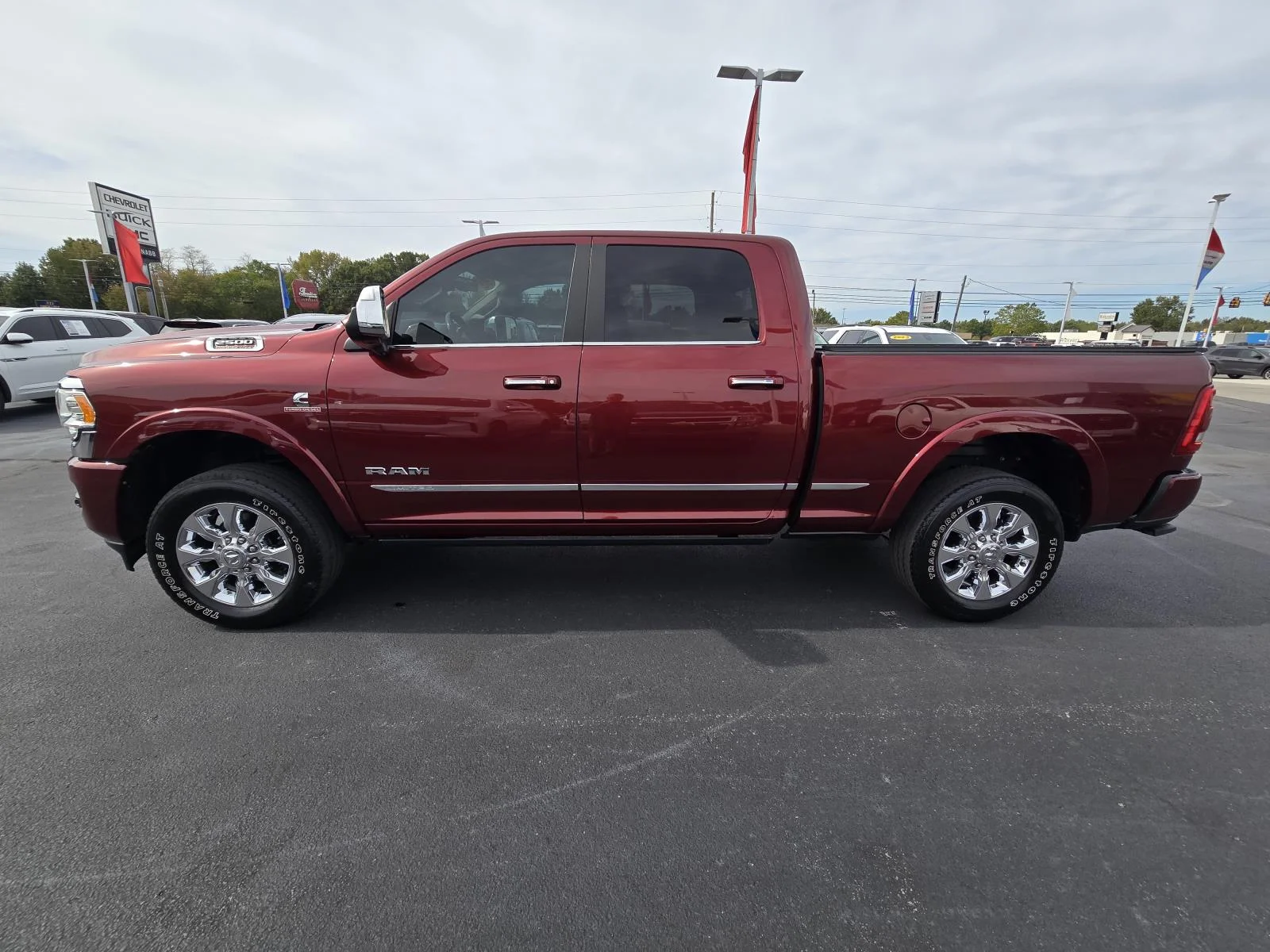 Used 2021 Delmonico Red Pearlcoat Ram Limited image 4
