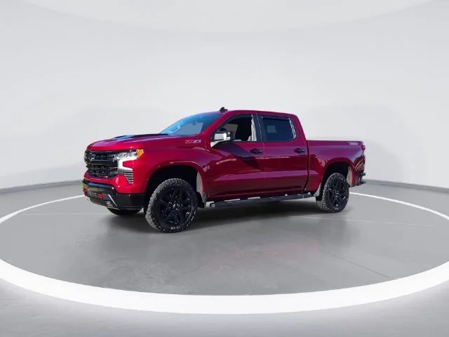 Used 2026 Red Chevrolet LT Trail Boss image 4