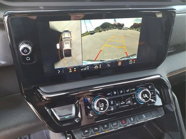 Used 2026 White GMC AT4 image 28