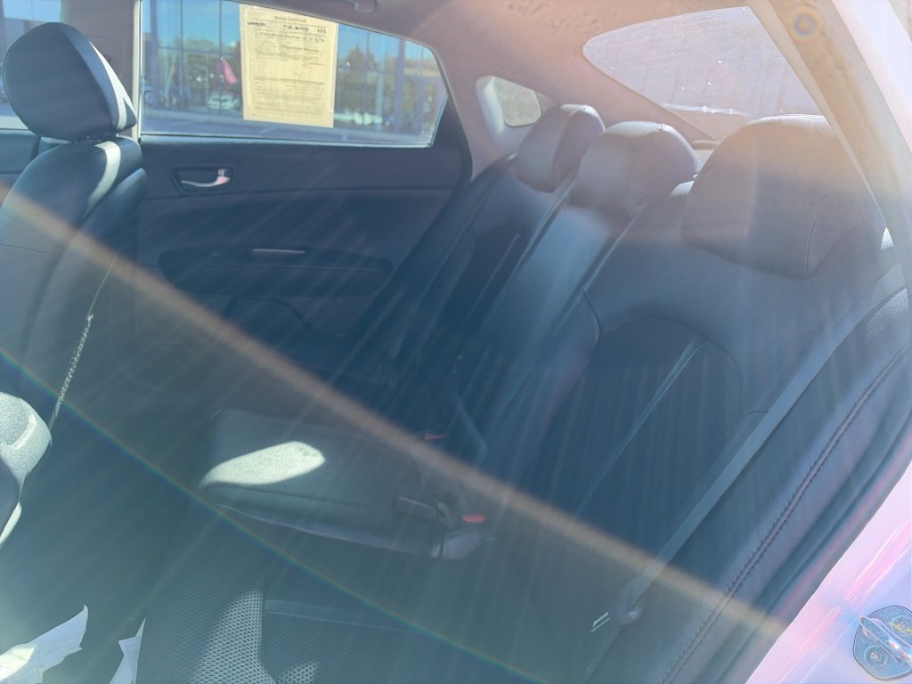 Used 2019 White Kia S image 14