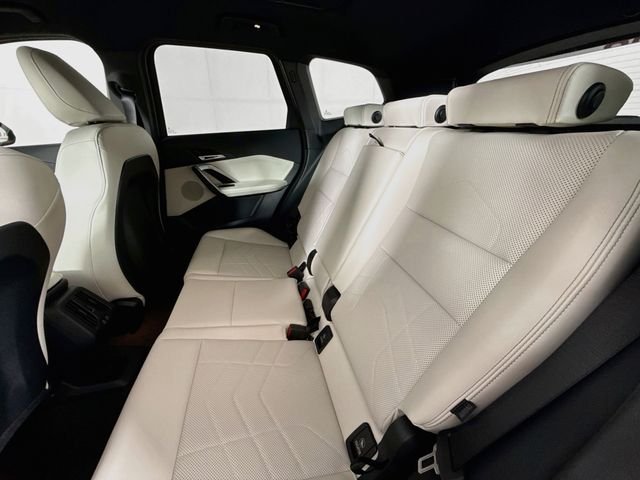 New 2026 Green Metallic BMW xDrive28i image 25