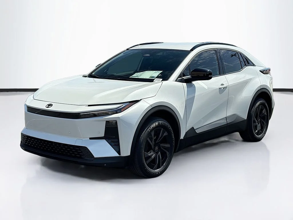 New 2026 Toyota C-HR SE 4D Sport Utility in Phoenix #T19306