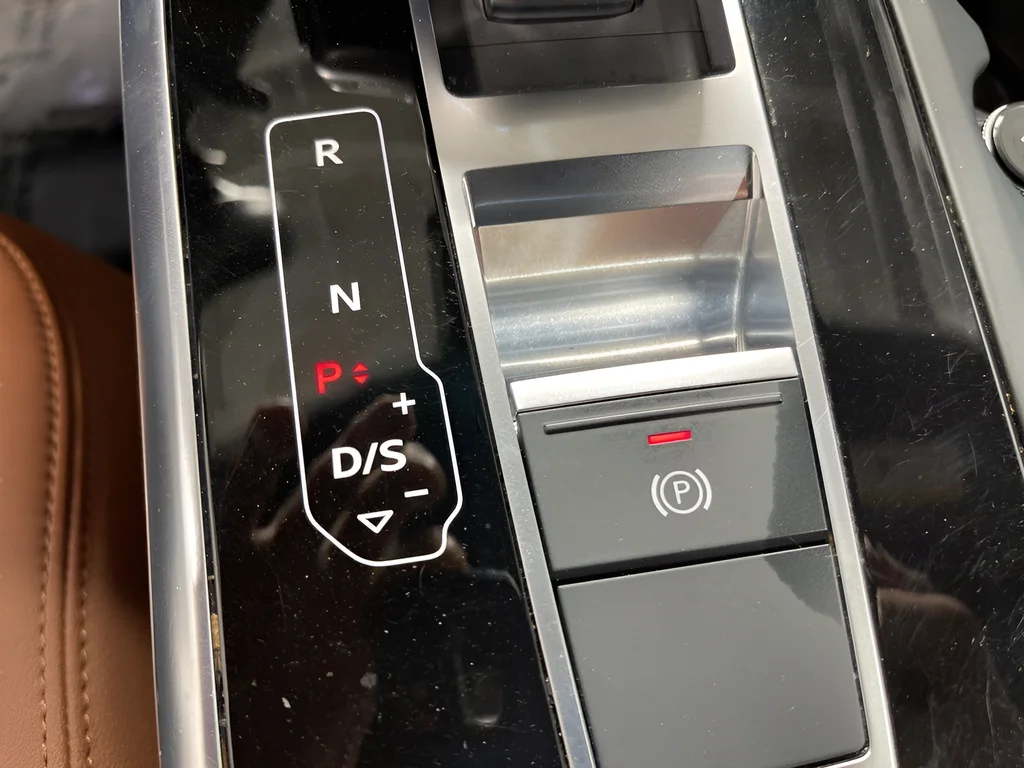 2022 Audi Q8 Premium Plus - Photo 14