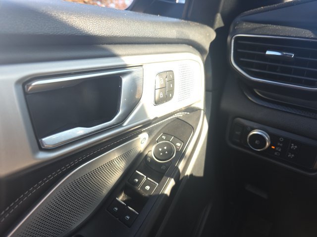 Used 2020 Black Metallic Ford ST image 18