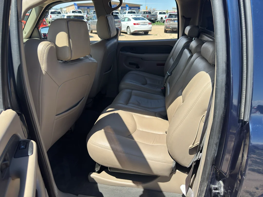 Used 2004 Bk Chevrolet Base image 12