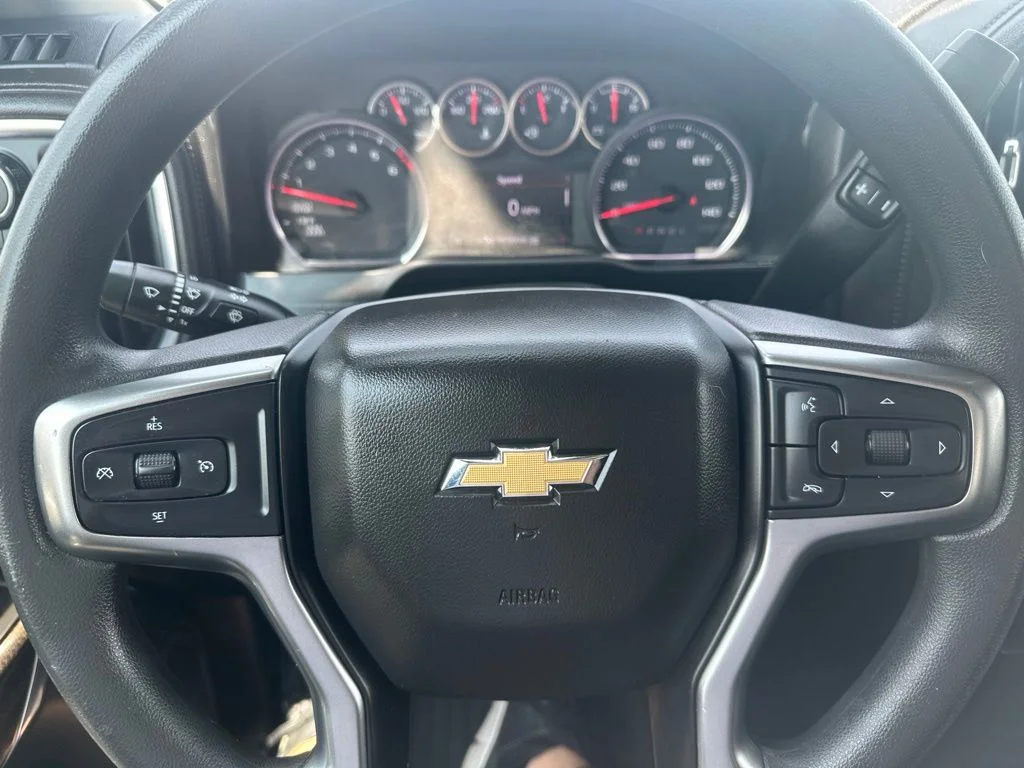 Used 2020 Silver Chevrolet LT image 13
