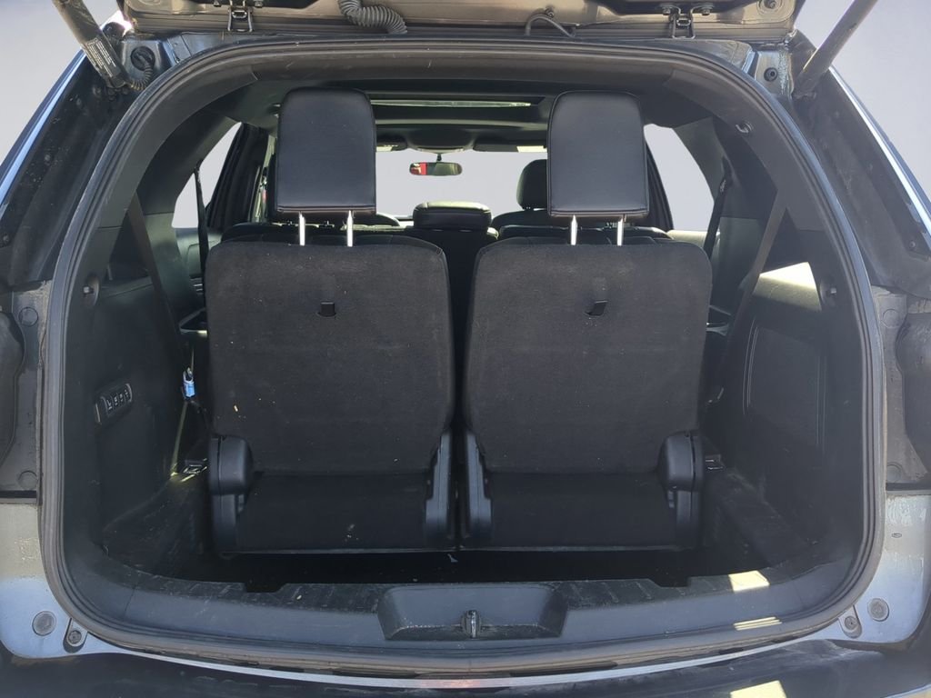 Used 2017 Magnetic Ford Sport image 21