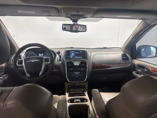 Used 2015 Beige Chrysler Limited image 19